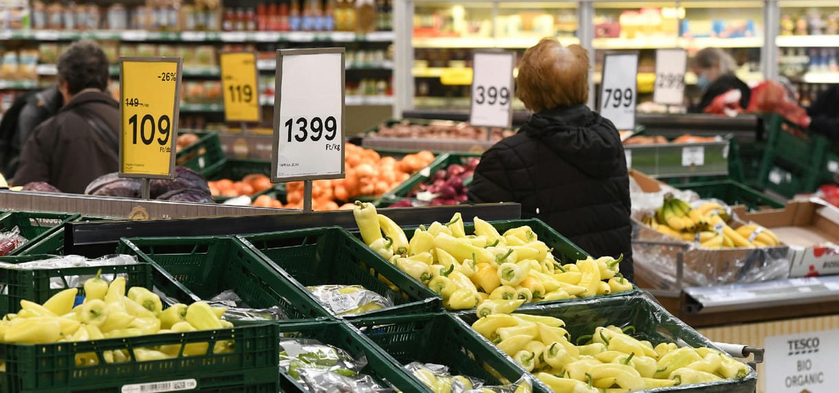 Tovább nőtt az Európa-bajnok magyar infláció, már 24,5 százalékos