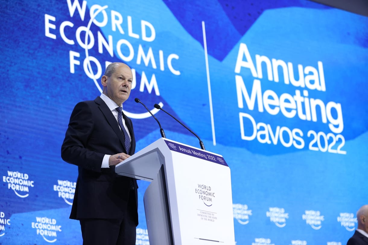 Scholz: Nem szabad hagyni, hogy Putyin diktálja a békefeltételeket