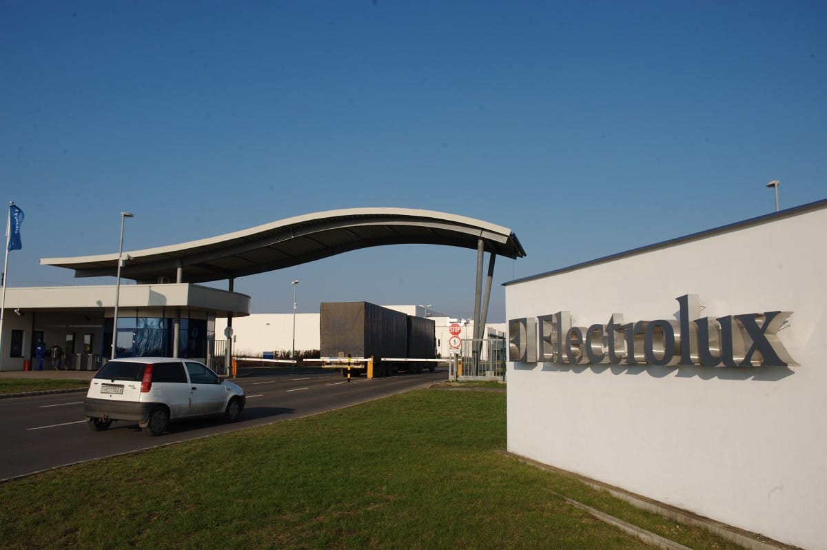 Felére esett az Electrolux profitja