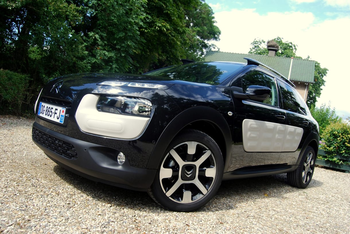 Szemet szúr a Citroen Cactus - teszt