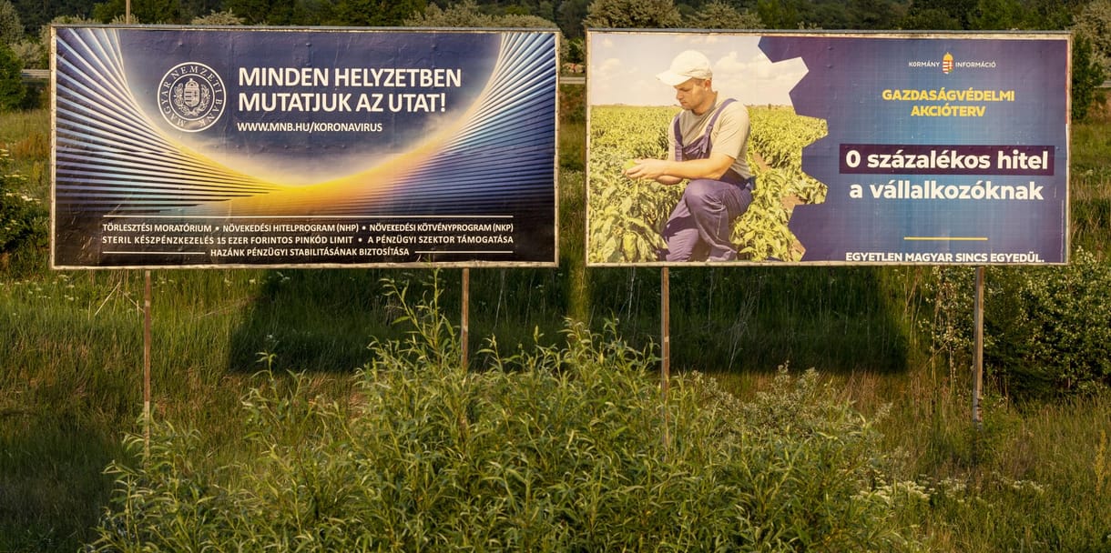 Izzasztó bírságokat hoztak a kamatemelések