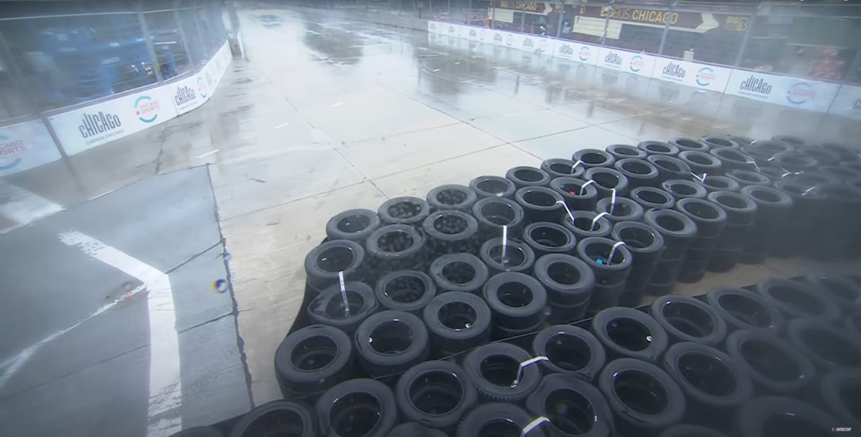 Akkora viharok vannak Chicago környékén, hogy törölni kellett a NASCAR aktuális futamát is