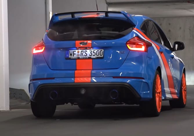 Igazi utcai troll ez a nyitott kipufogós Focus RS – videó