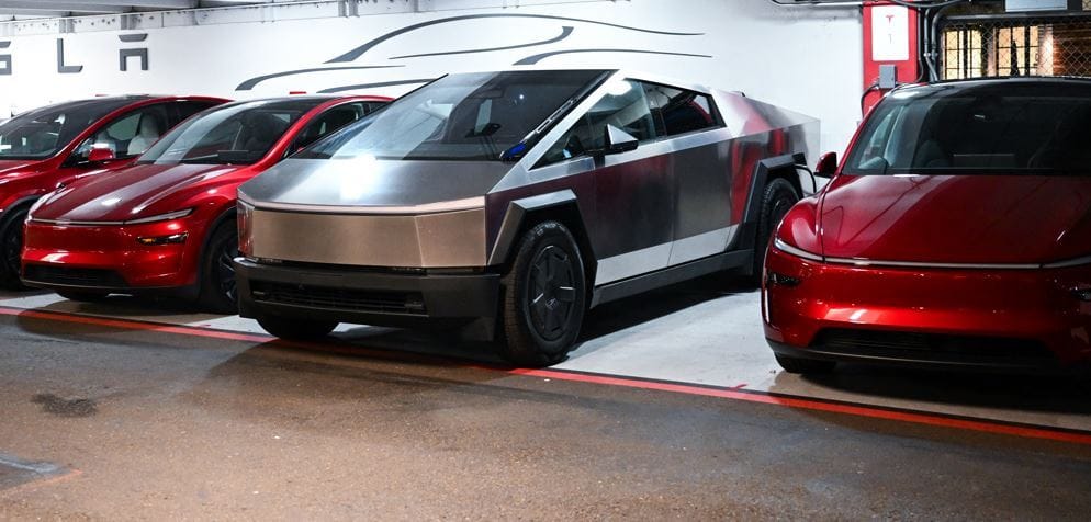 Brutális értékcsökkenéssel számítja be a Tesla a Cybertruckot, ha valaki szabadulna tőle