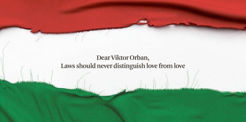 Egy belga lap egész oldalas szivárványos hirdetésben szúrt oda Orbánnak