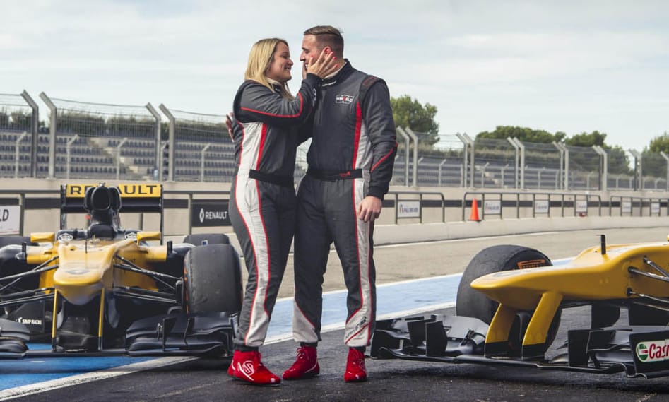 Dupla igen: F1-es autóvezetéssel megspékelt leánykérés