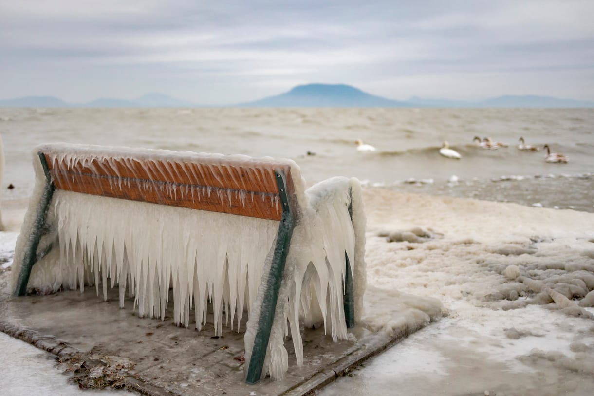 Elkezdett befagyni a Balaton