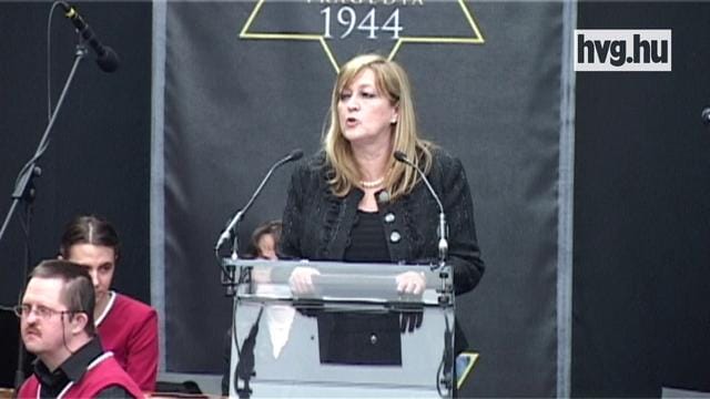 Videó a holokauszt-emléknapról: sok százezer nevet kellene sorolni