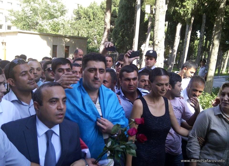 Amit a minisztériumban nem tudnak: Azerbajdzsán a nemzetközi jognak megfelelően adott kegyelmet