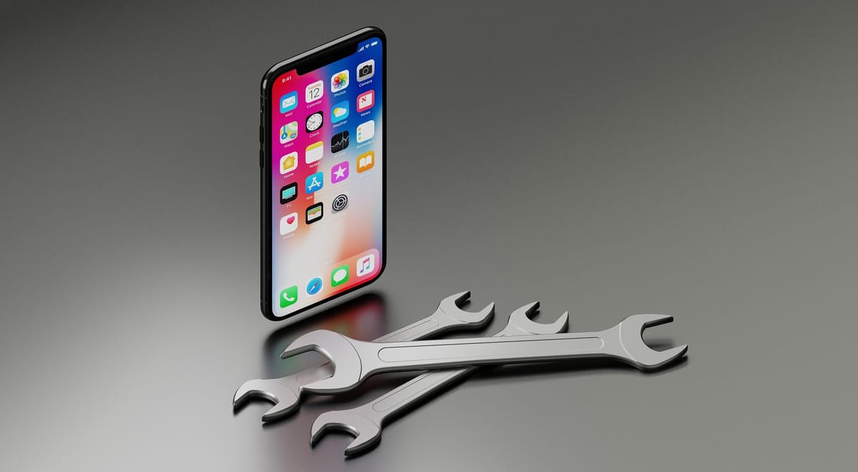 Rájöttek, hogy szinte mindegyik iPhone feltörhető, de van ennél aggasztóbb hír is