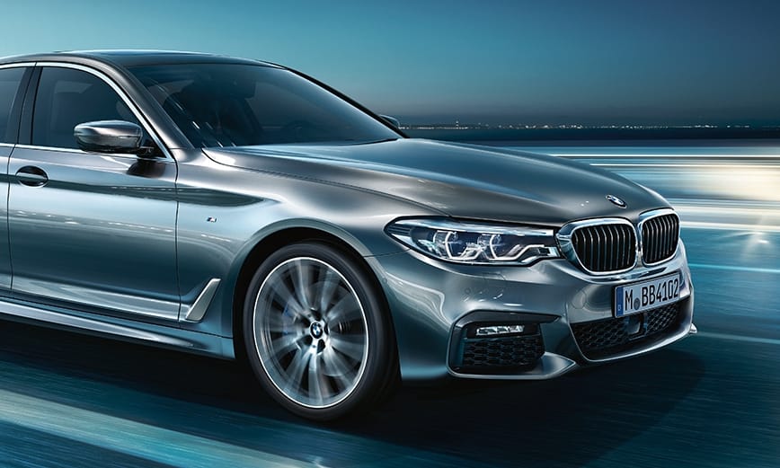 Hibrid technikát kapott a BMW 520d