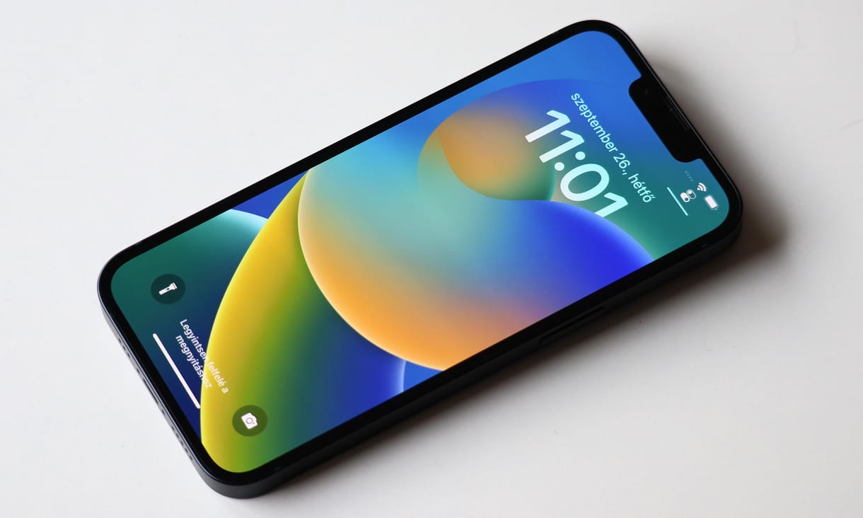 Teljesen megújulhat a legolcsóbb iPhone