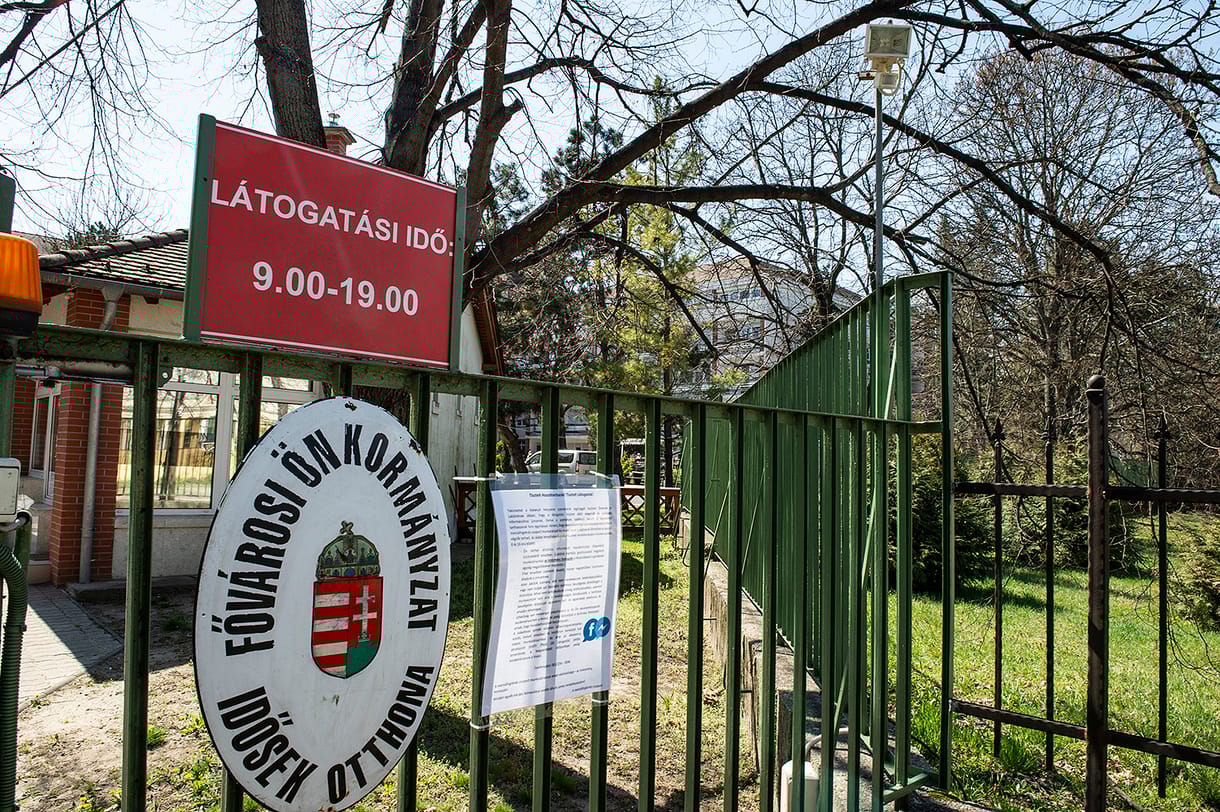 Az idősotthonok igényfelmérő kérdőívet kaptak, amikor maszkokat még nem