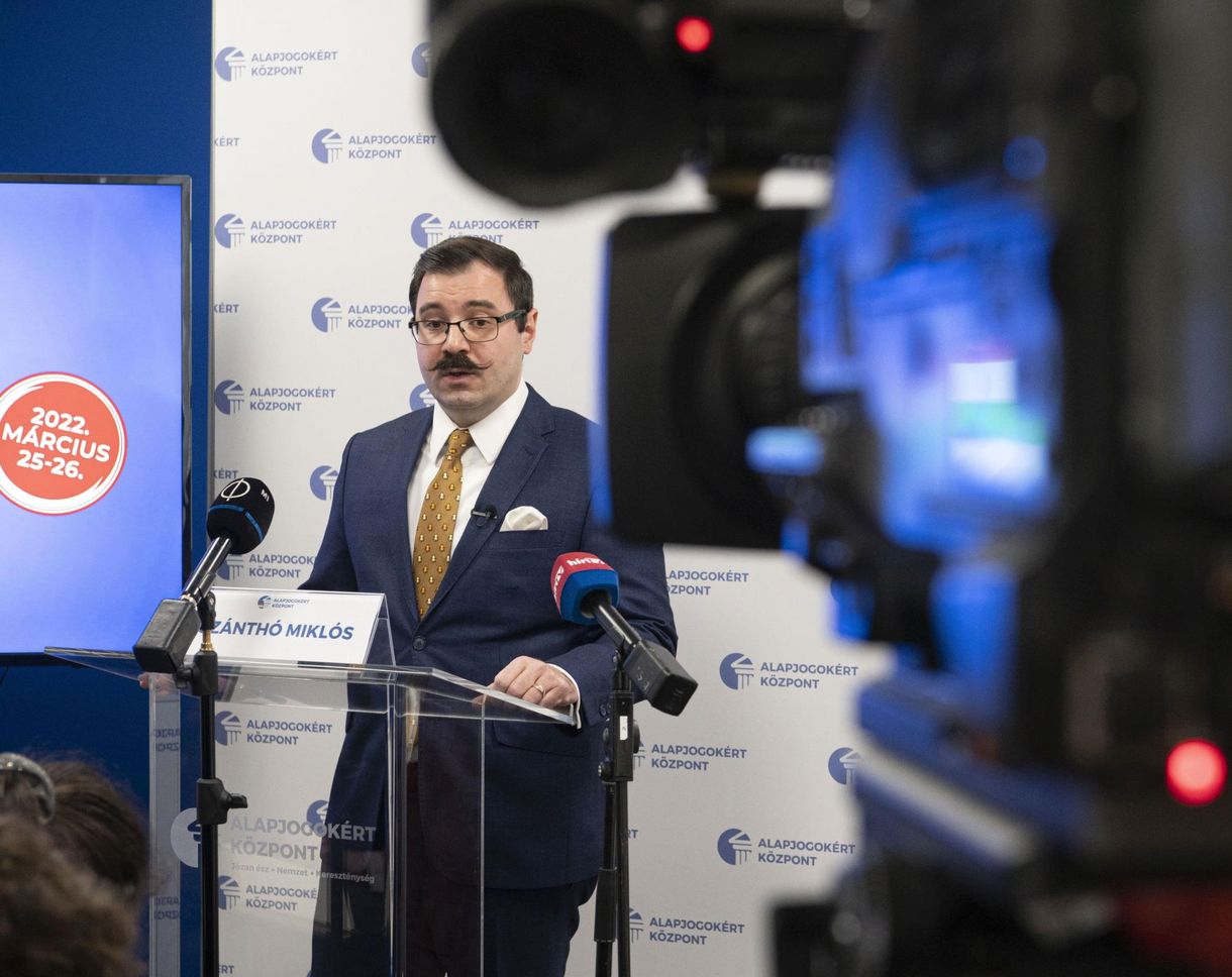 Idén kétmilliárd forint közpénzhez jut a kormányközeli Alapjogokért Központ