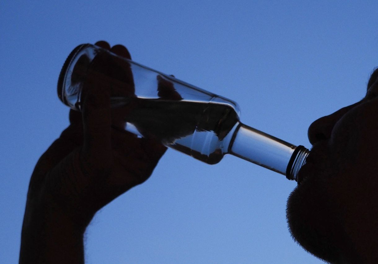 Ha egy alkoholista leteszi a poharat, 7 hónap múlva jön rendbe az agya