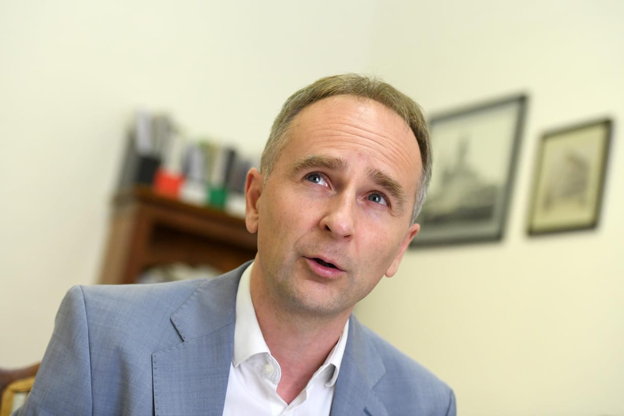 Enyedi a Fülkében: Az irány egyértelmű, az autokrácia felé teszünk lépéseket
