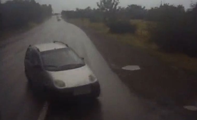 Videó: Így gázol át egy kamion egy Daewoo Matizon