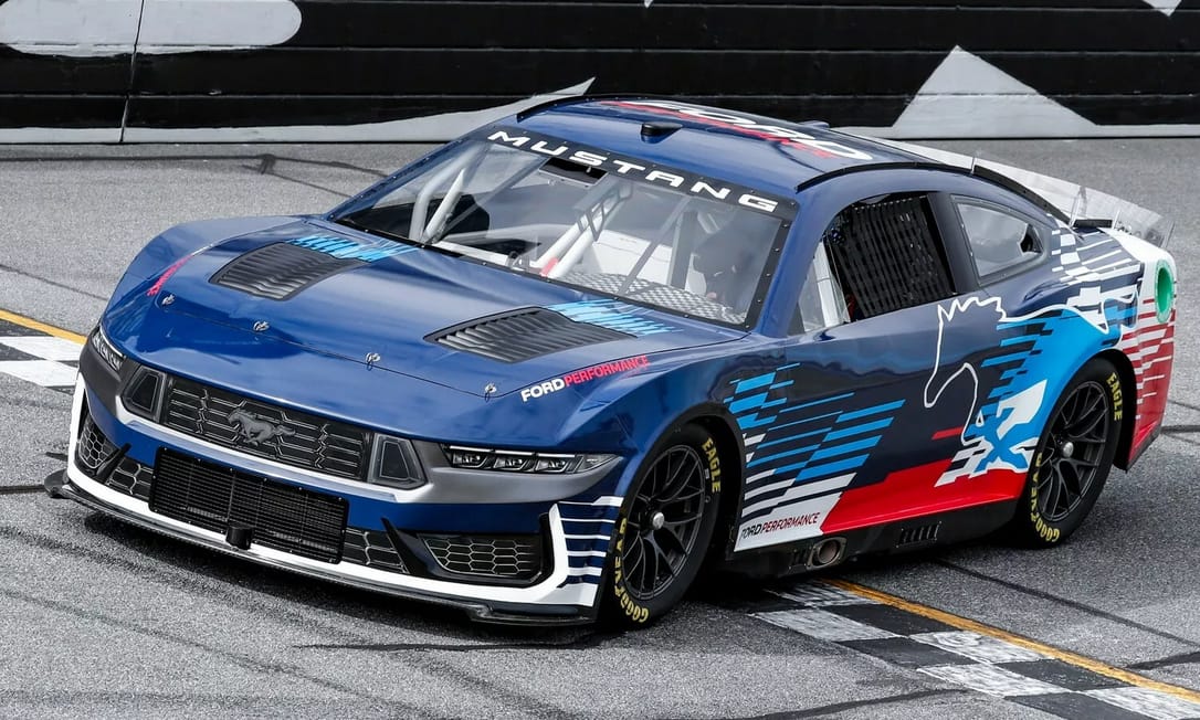 Itt az új Ford Mustang Nascar verziója