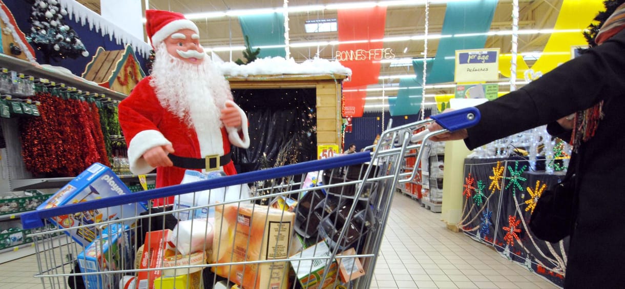 Figyelmeztetnek a boltok: tumultus lehet az üzletekben az idősáv és a korai zárás miatt