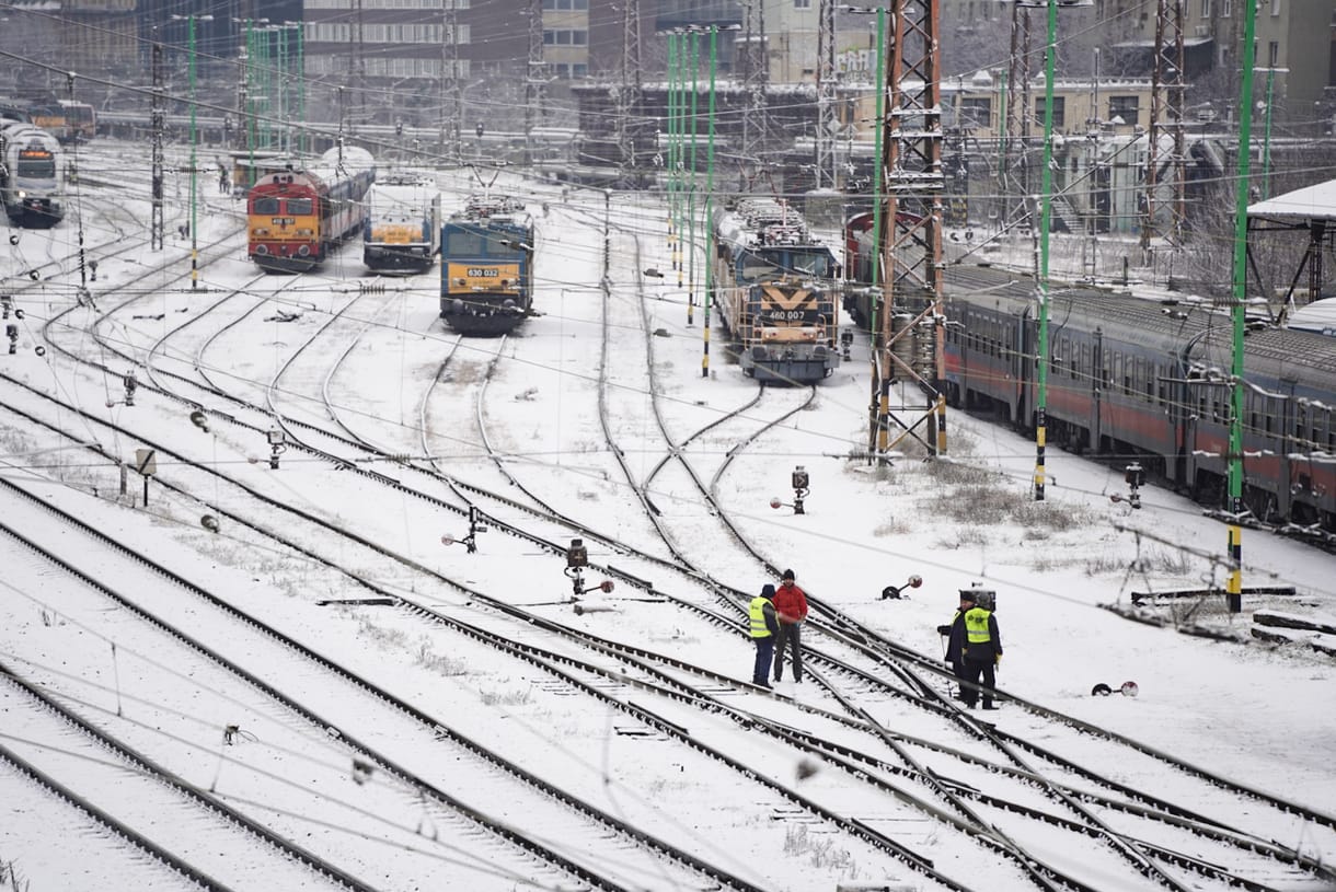 Hideg volt, esett a hó, a MÁV-nál késésekre figyelmeztetnek