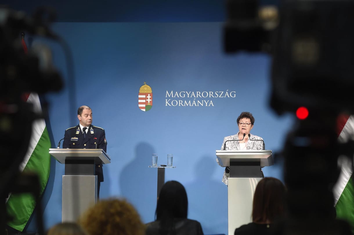 Figyelmeztet az Operatív Törzs: A sajtó munkatársai gondolják át, mikor hová mennek