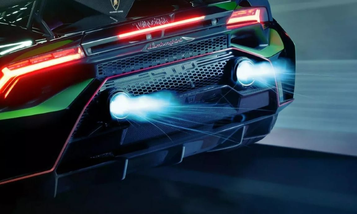 Titánkipufogóval ordít bele a nagyvilágba a Lamborghini szuperritka újdonsága