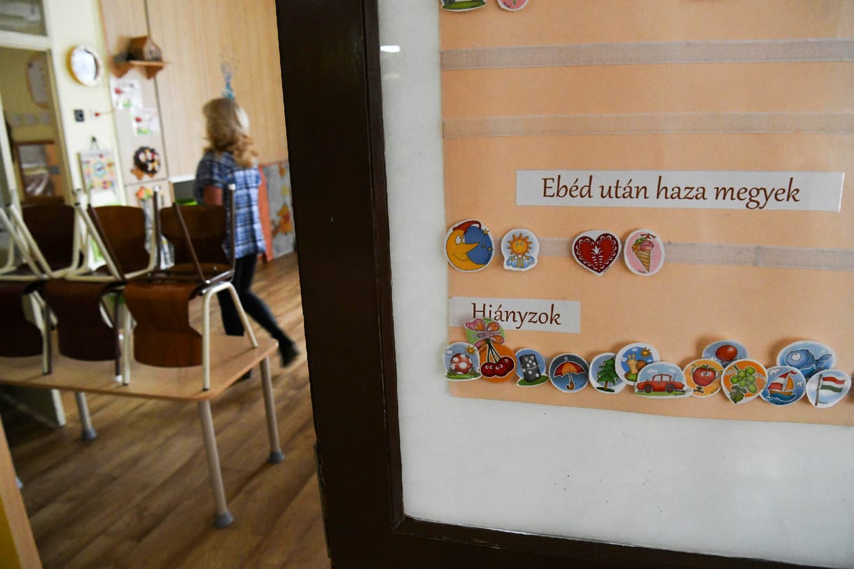 Szabadlábon a szexuális kényszerítéssel vádolt újbudai óvodai dolgozó