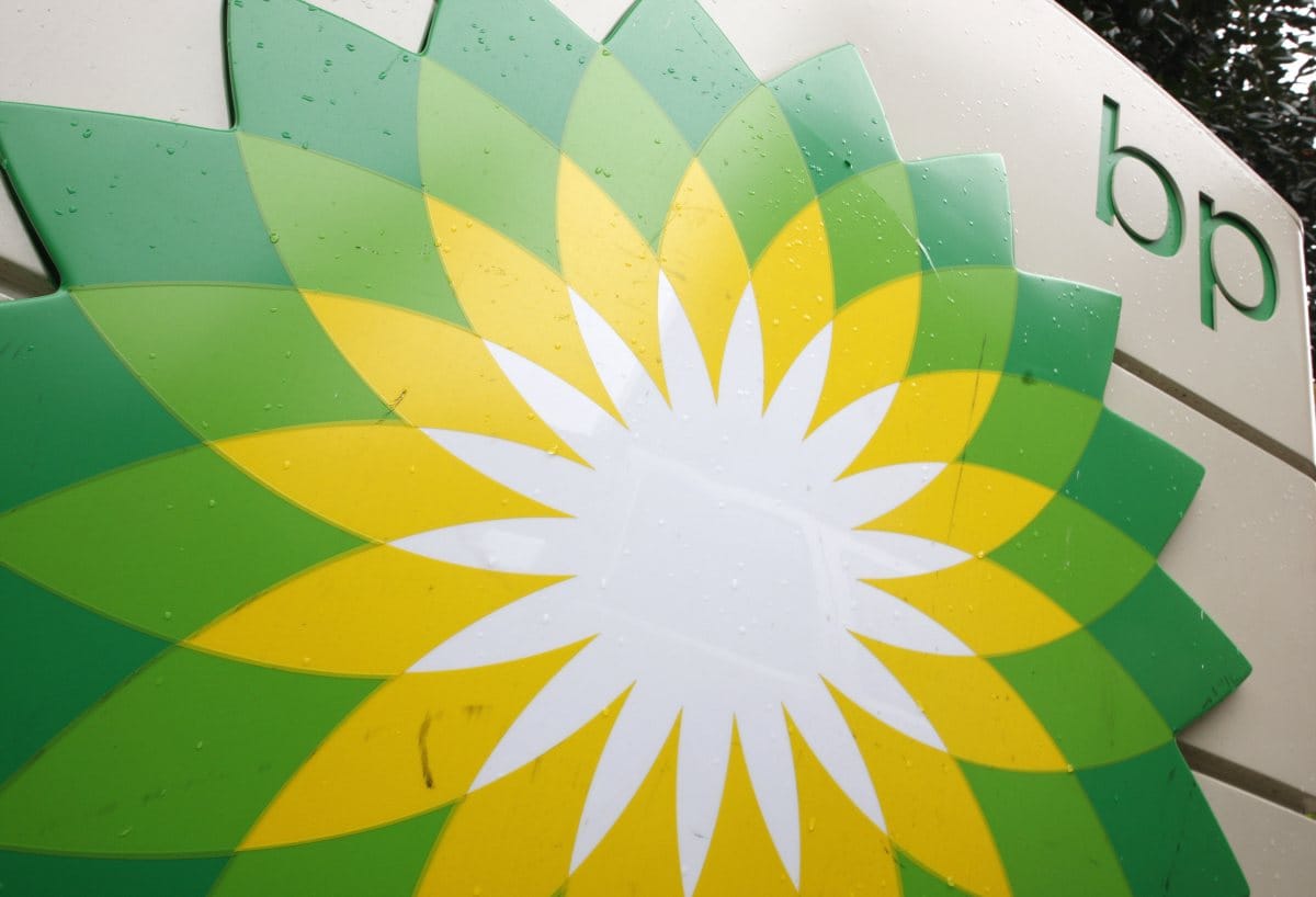 Közel 10 ezer dolgozójától válik meg a BP idén