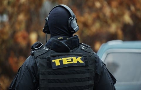 A TEK ment a családját terrorizáló férfiért Gyálra