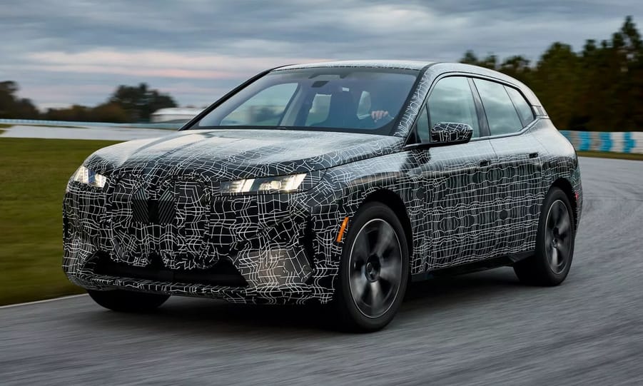 Nagyobb hatótáv és még több erő: íme a legújabb elektromos BMW