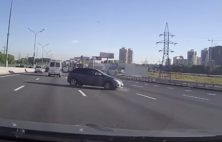 Ehhez a manőverhez hihetetlen mázli kellett – videó