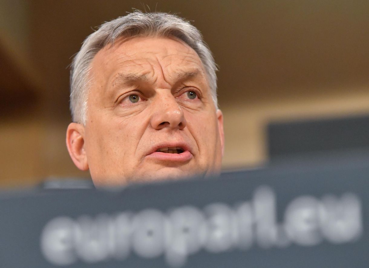 Die Welt: Állítsátok meg Orbán Viktort, mert meg lehet fékezni!