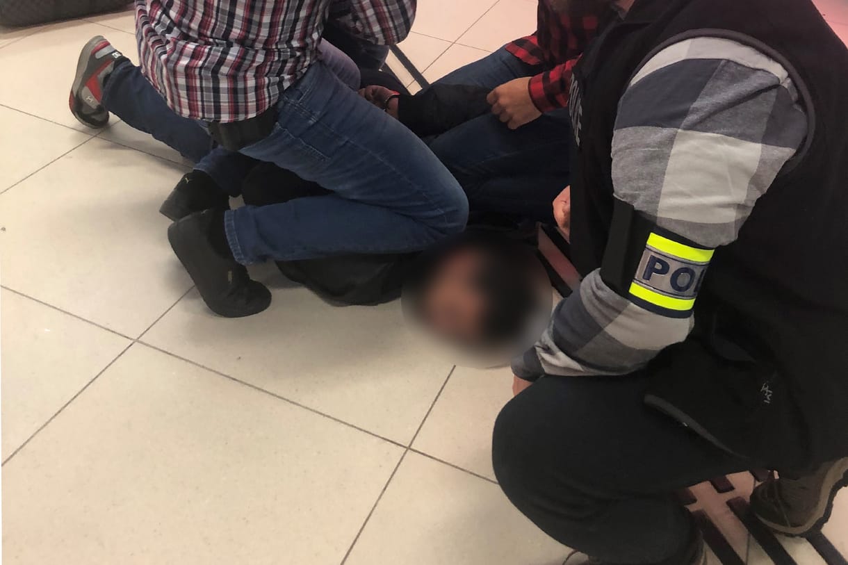 A ferihegyi reptéren fogtak el egy Kanadából megszökött gyilkost – videó