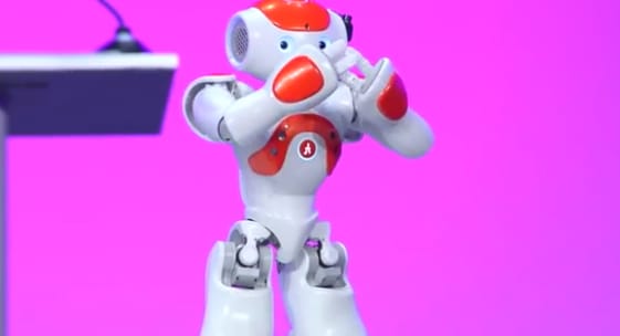 Ha ezt Asimov látná: 19 nyelven társalog a robot