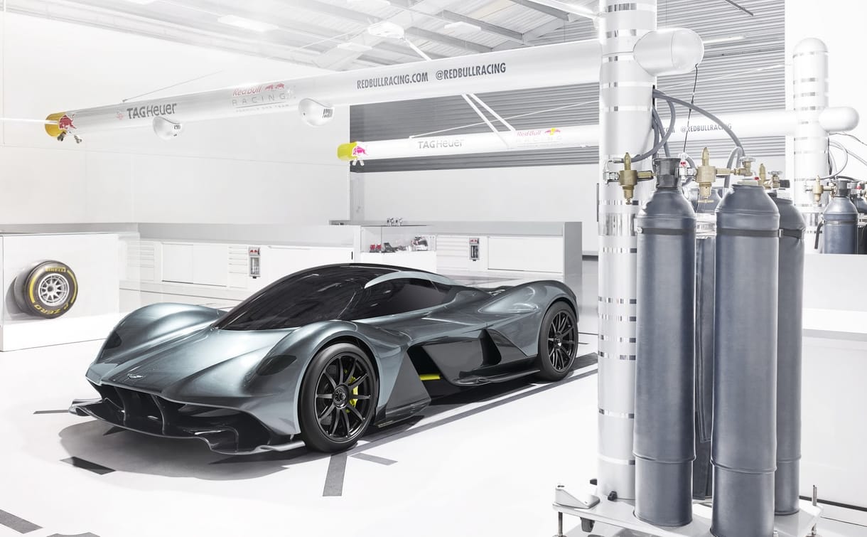 Egy fenevad lett: bemutatták az Aston Martin és a Red Bull közös hiperautóját