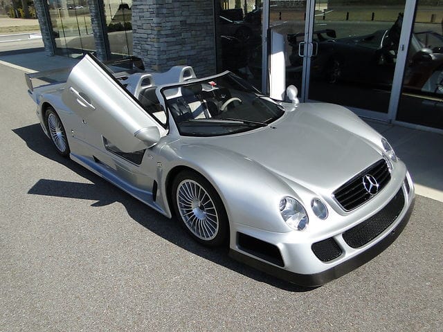 Durva Mercedes-különlegességet kínálnak egy aukciós portálon
