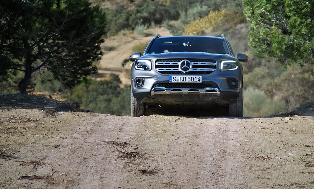 Így bukkant fel a semmiből a Mercedes GLB – menetpróba