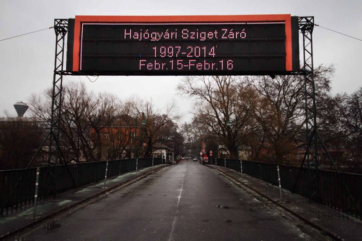 Csomagolnak az Álomsziget hajótöröttjei