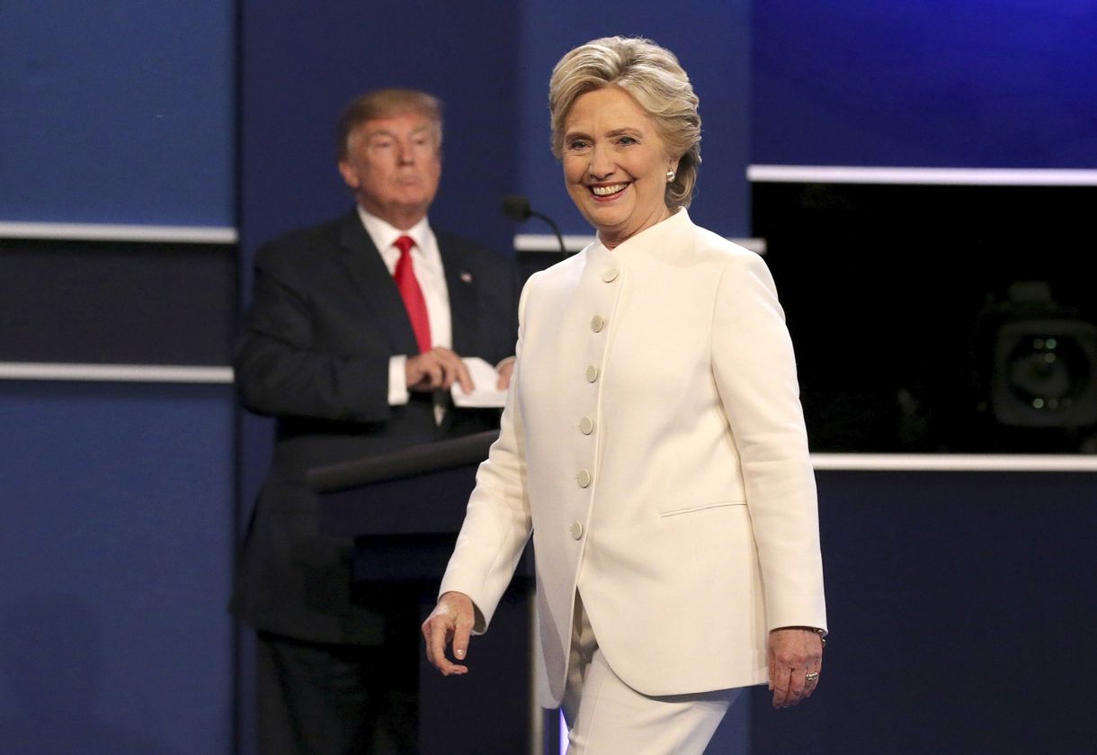 Kitalálja, mibe tömik a pénzt a dörzsölt brókerek a Clinton–Trump-csata előtt?