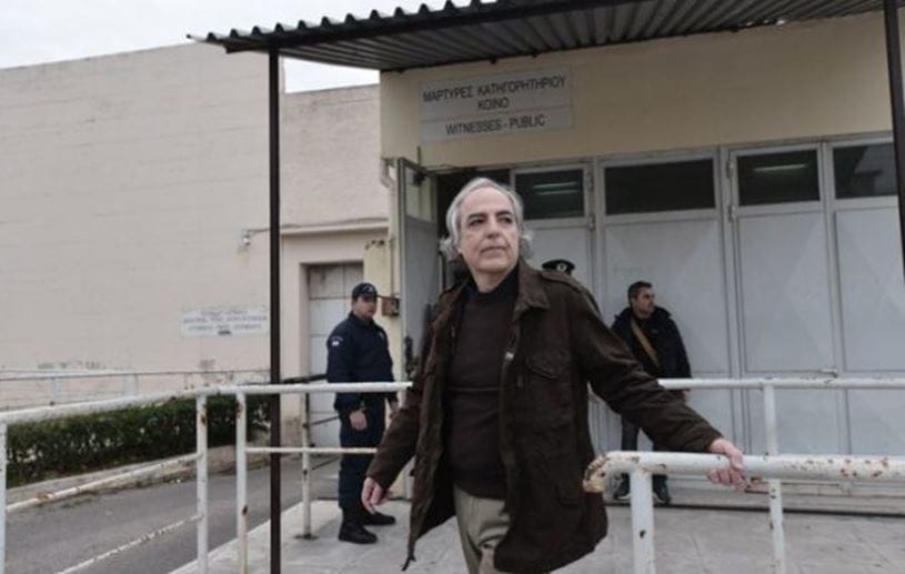 A görögök megint kiengedték a szélsőbalos terroristavezért, kitört a botrány