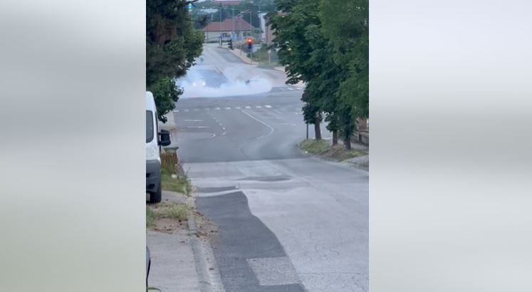 Féléves jogsibevonást ért ez az érdi gumifüstölés – videó