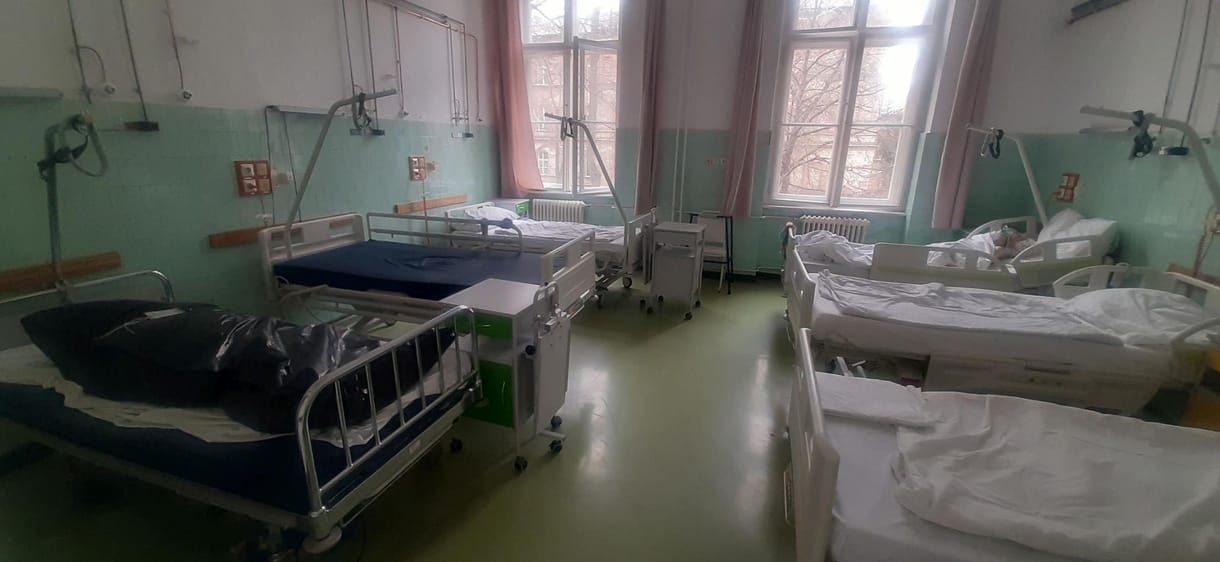 Magyar Orvosi Kamara: Belefulladnak a betegekbe a sürgősségi osztályok