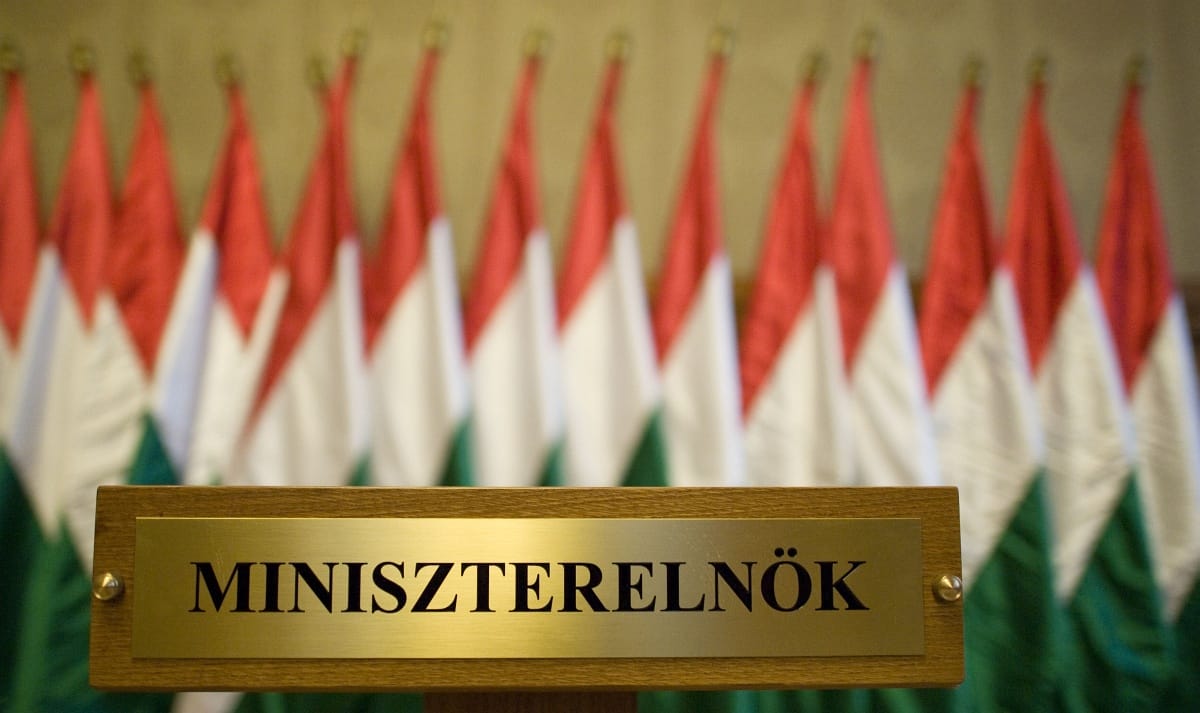Elmúlt az Orbán-varázs, a követők új jelre várnak