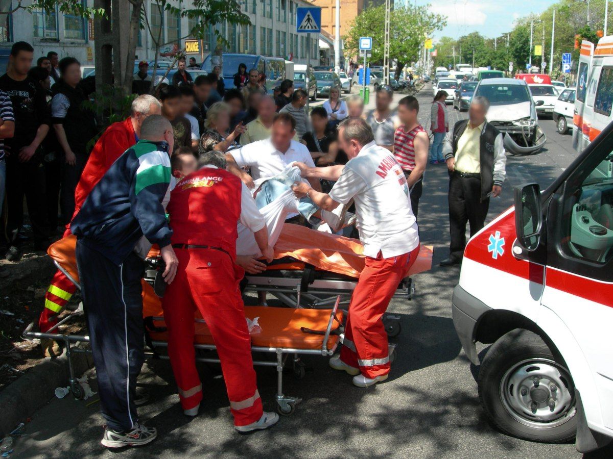 Két gyalogost gázoltak el a zebrán