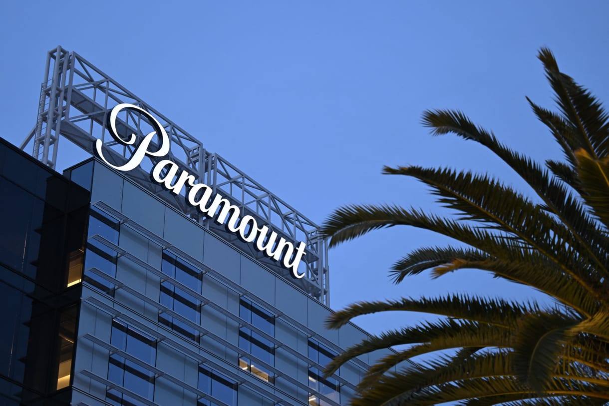 Miután meghajolt Trump előtt a Paramount, megkapta az engedélyt a 8 milliárd dolláros üzletre