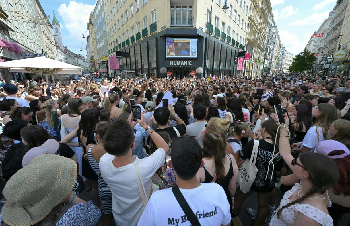 Az osztrák titkosszolgálatok magyarázkodni kényszerülnek a Taylor Swift-rajongók elleni merényletkísérlet ügyében