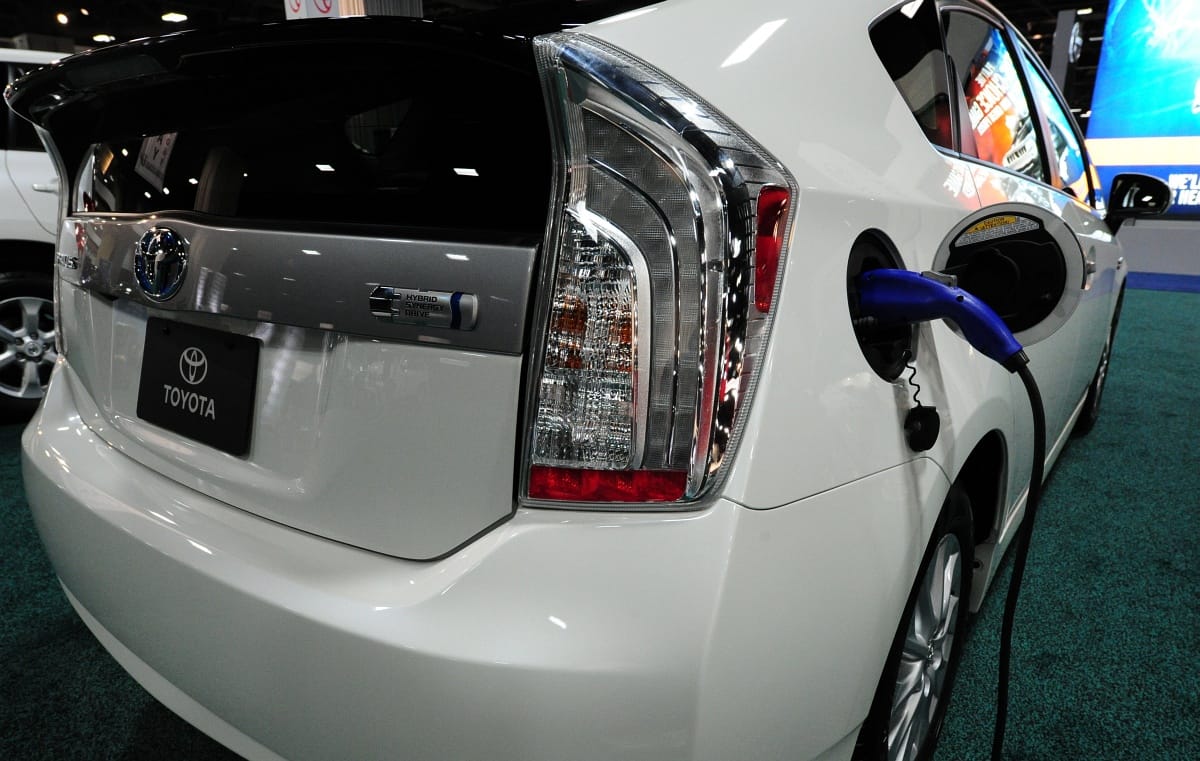 328 darab magyar hibrid Toyotát kell visszavinni