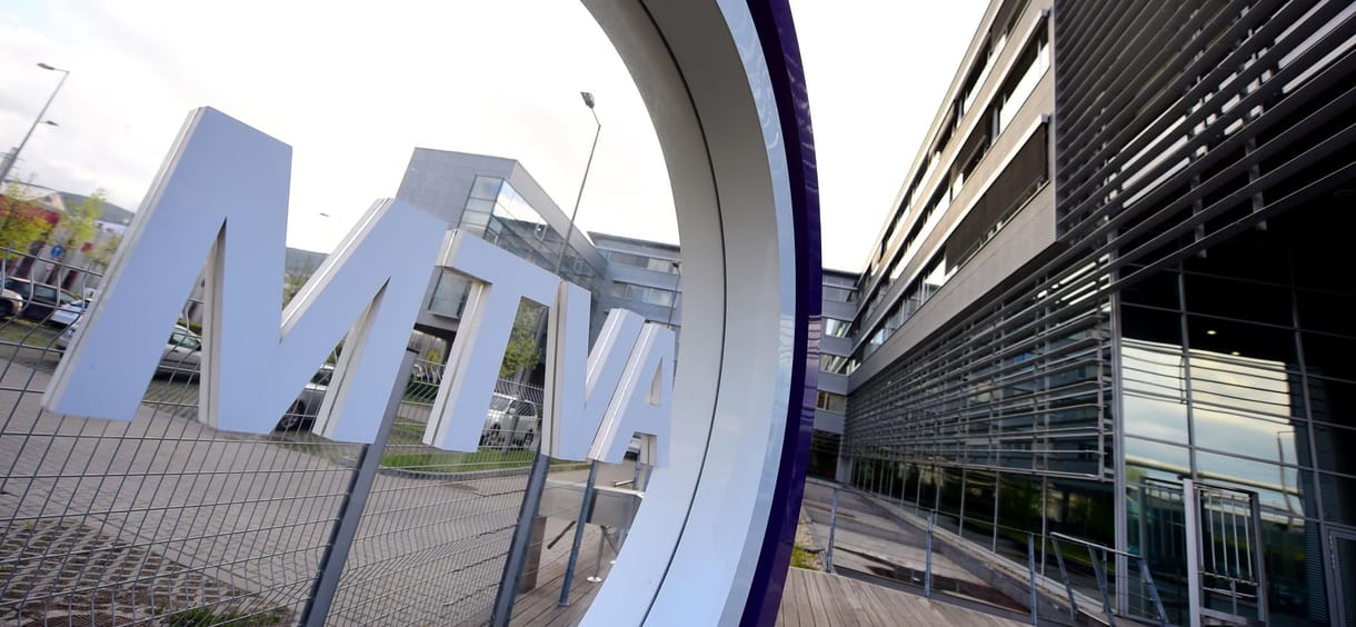 A kormányközeli médiában és az MTI-n még mindig nem hír a lehallgatási botrány