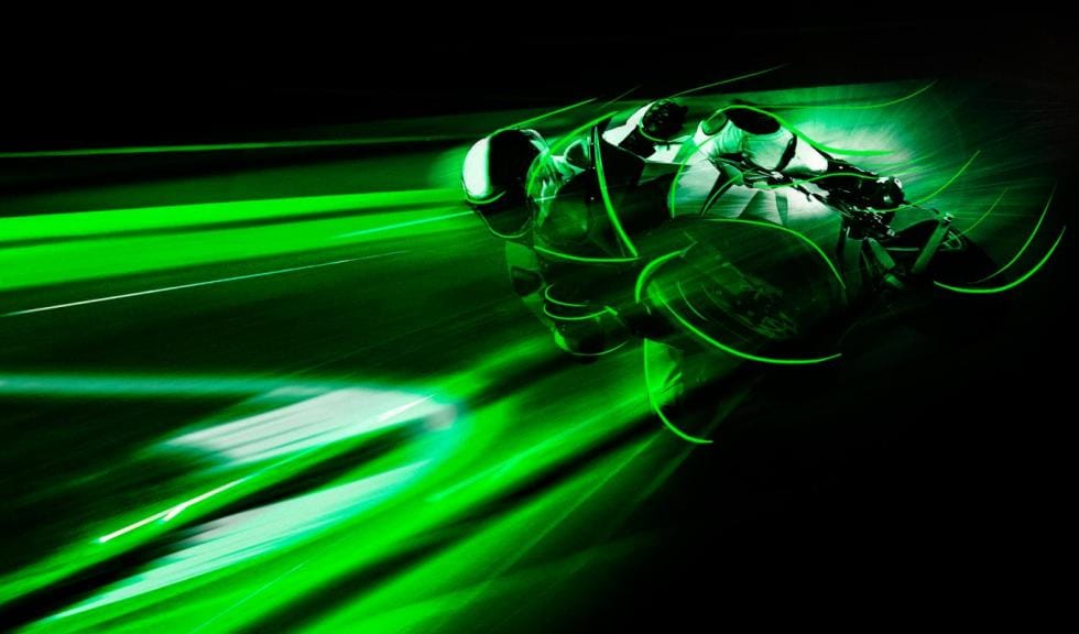 A néma Forma–1 után jön az elektromos MotoGP is