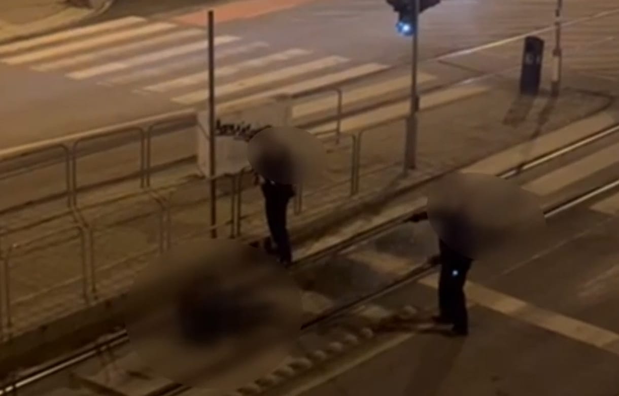 A rendőrgyilkos szerint ő csak meg akarta védeni a szomszédját a késsel